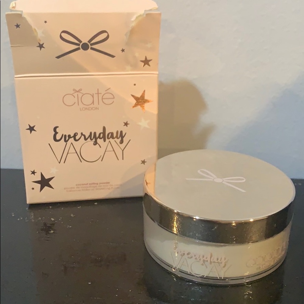 Ciaté London coconut setting powder